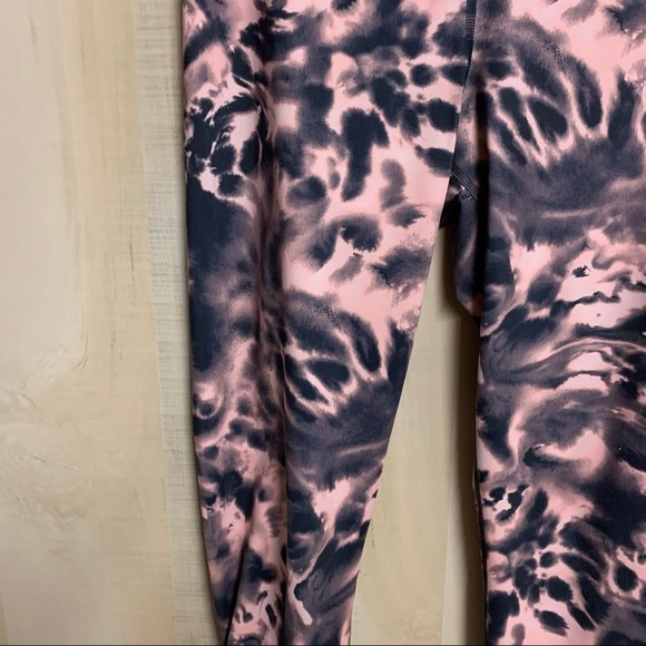Zella Spray Dye Live In Leggings Size Medium - Picture 6 of 7